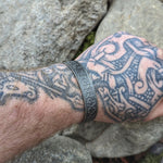 Runic Arm Ring - Arm ring - Horns of Odin