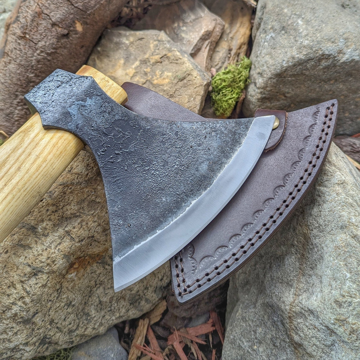 Odin's Broad Axe - Axe - Horns of Odin