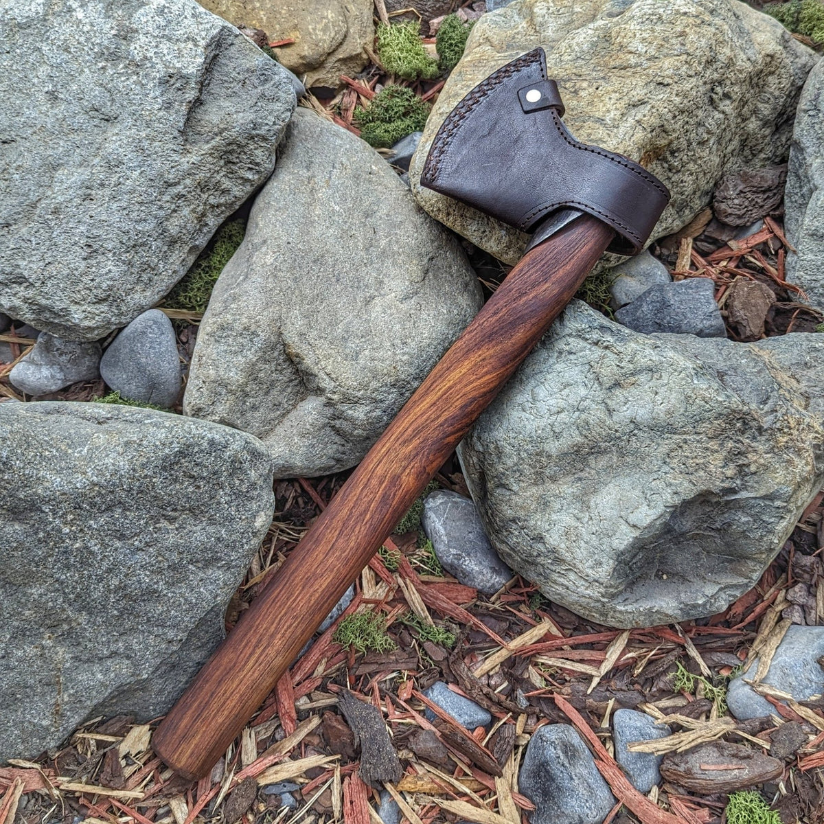 Viking Throwing Axe - Axe - Horns of Odin