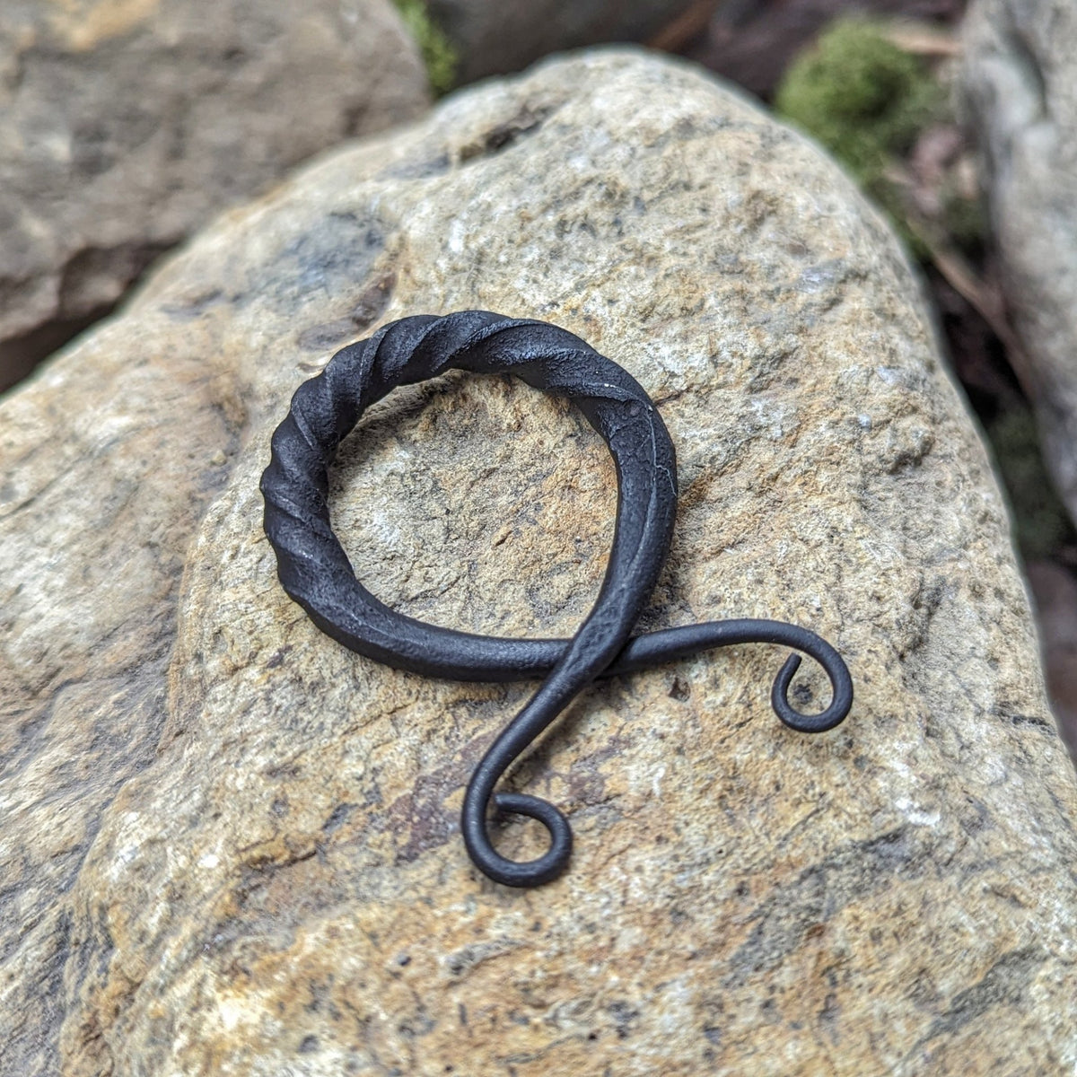 Twisted Troll Cross - Pendant - Horns of Odin