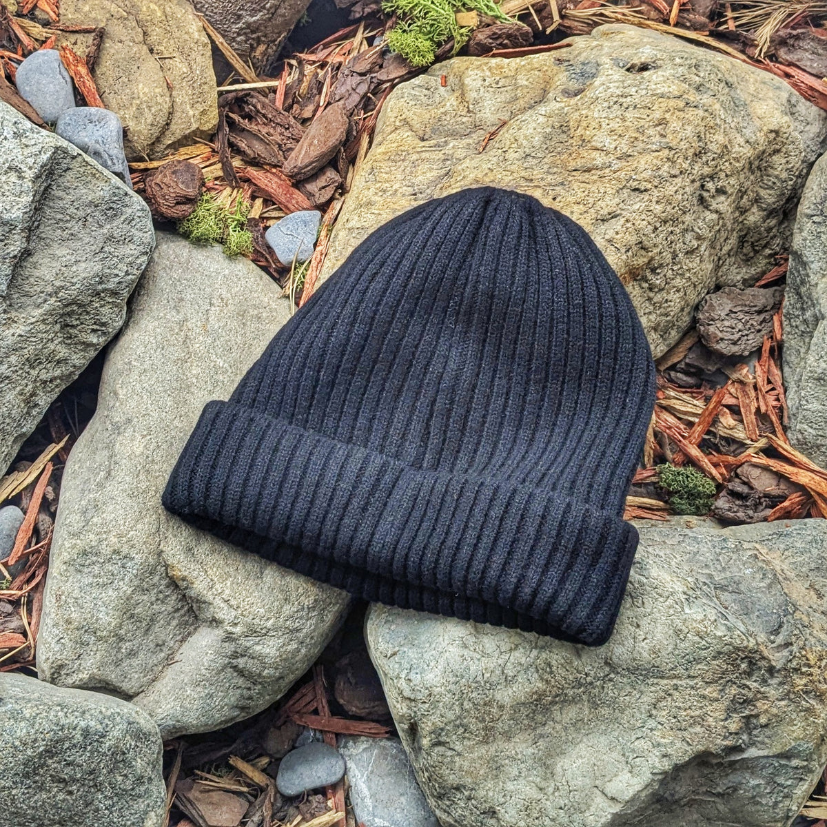 Wanderer's Merino Beanie - Black