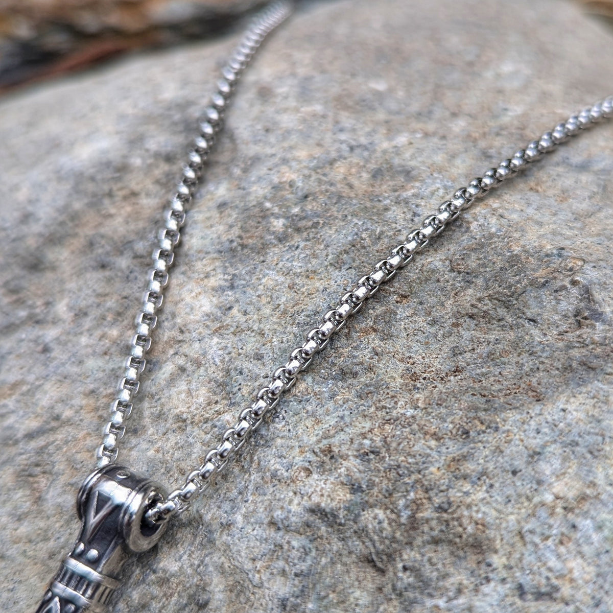 Shield-maiden's Mjolnir (Charity Hammer)