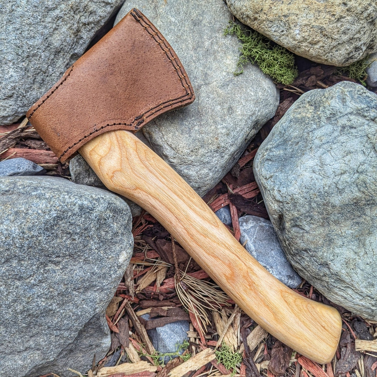 Ullr's Hunting Hatchet - Axe - Horns of Odin