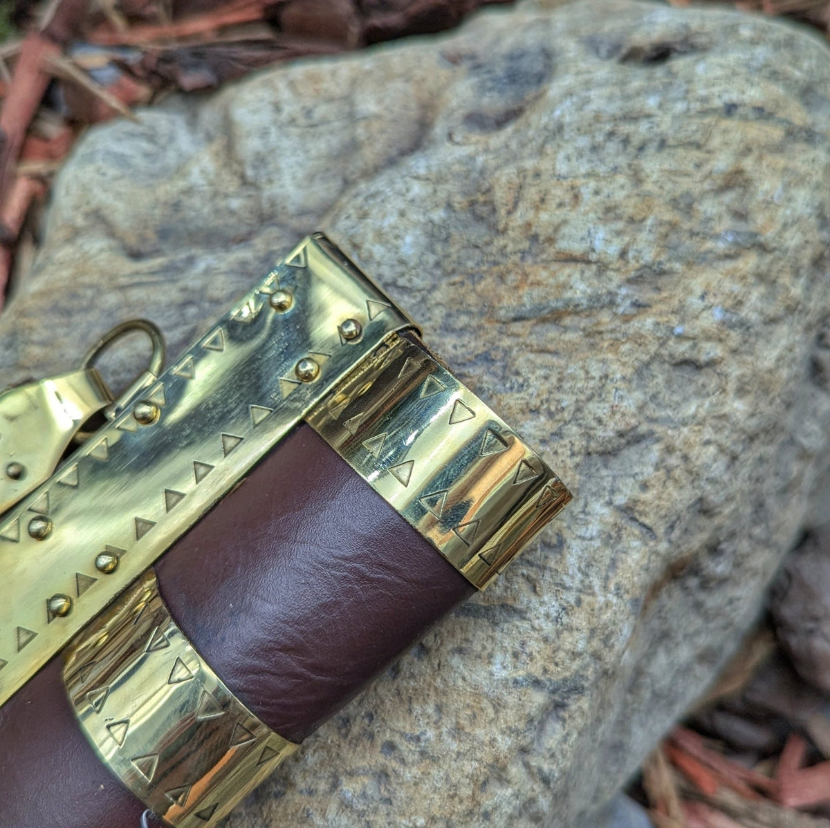 Bjorn's Knife (Gotland) - Ritual knives - Horns of Odin