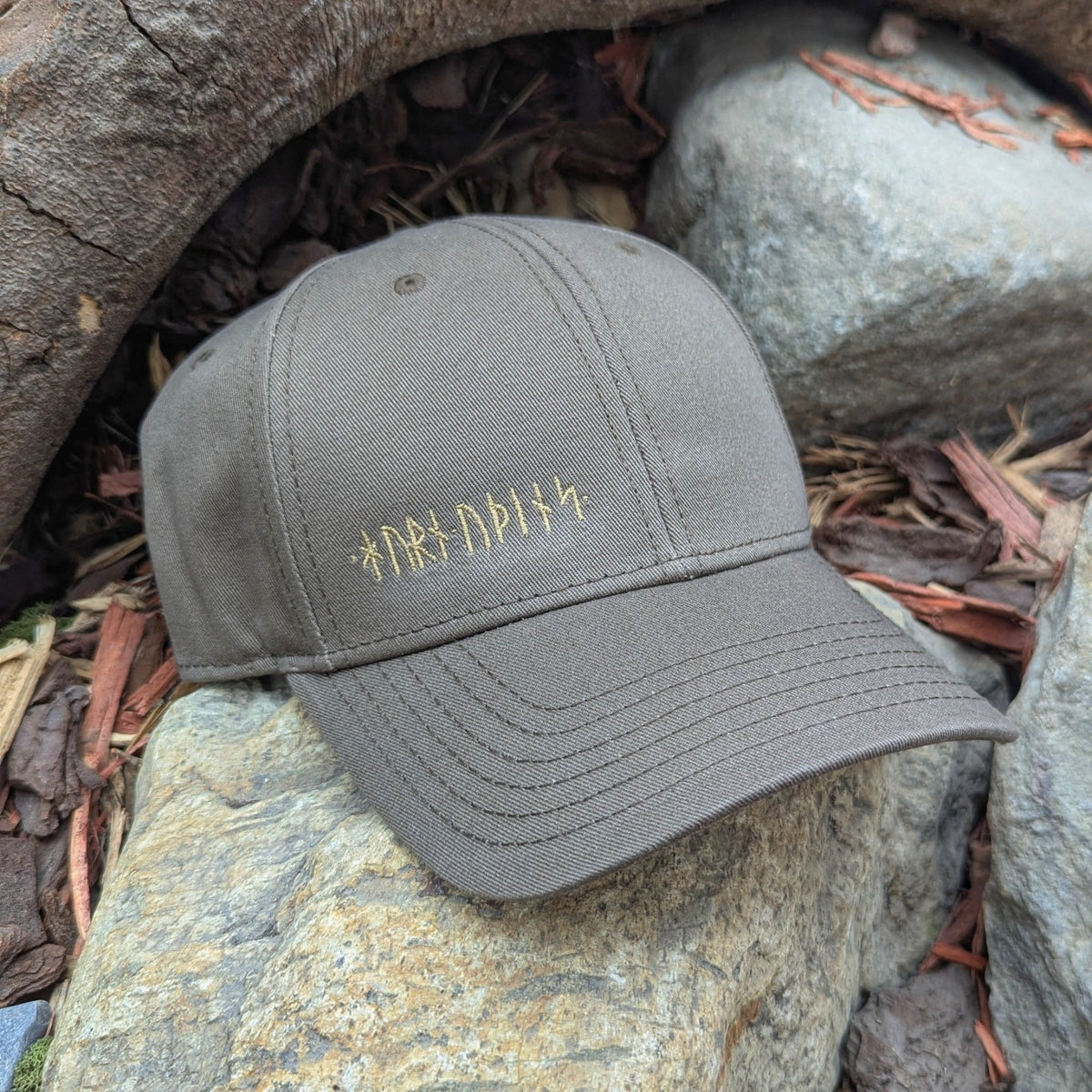 Runic Cap - Walnut - Horns of Odin