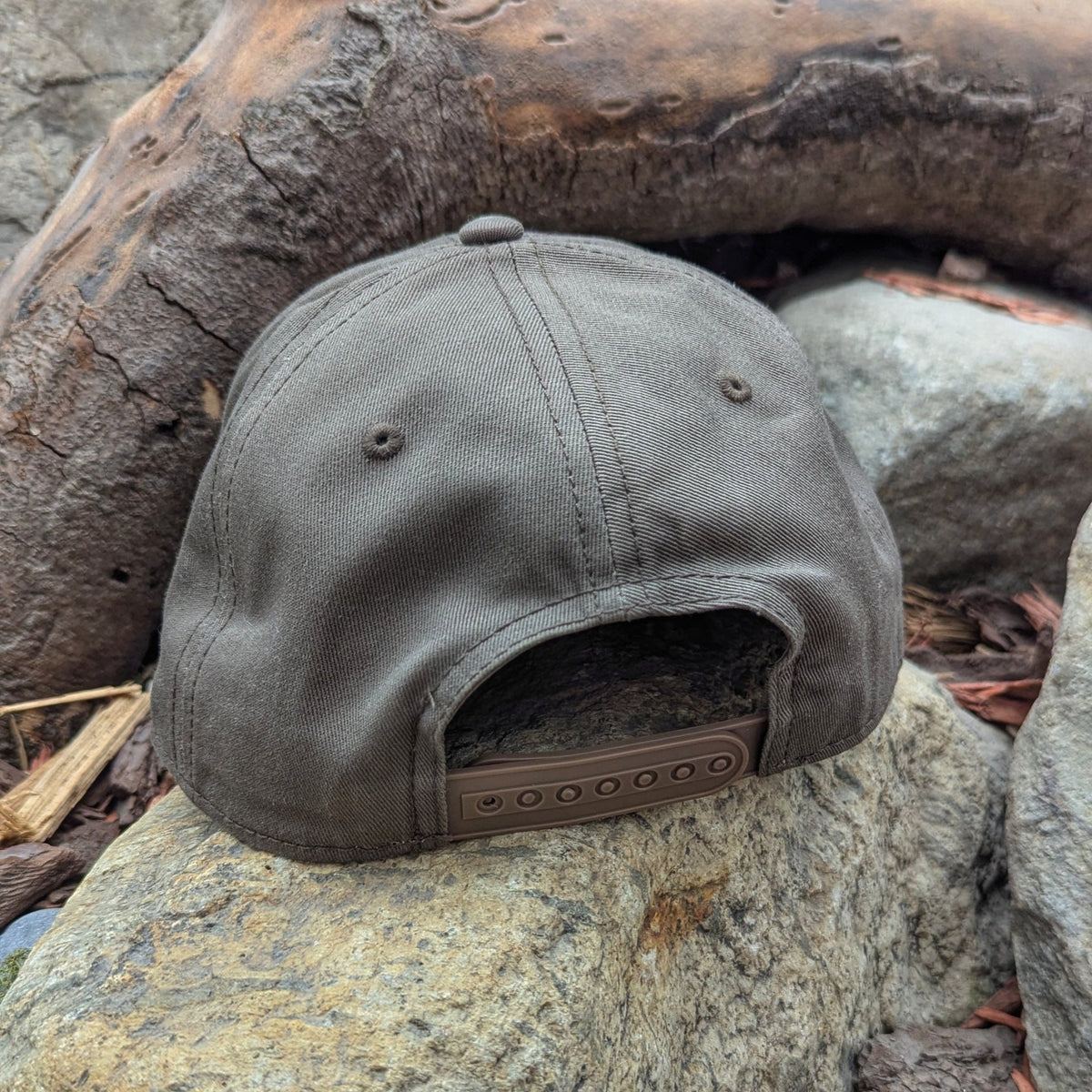 Runic Cap - Walnut - Horns of Odin