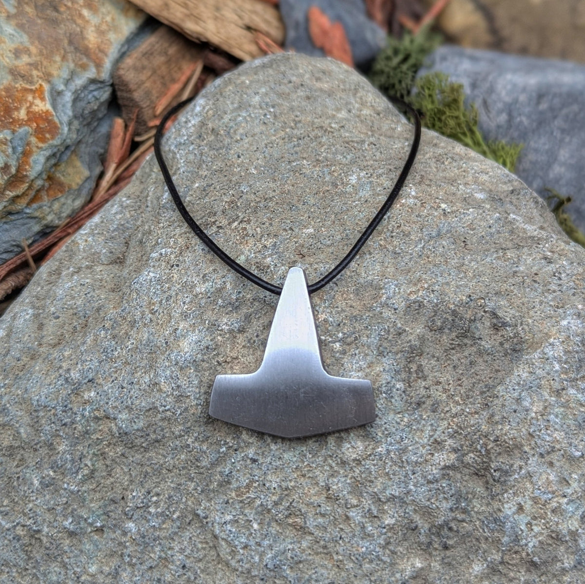 Polished Mjolnir Pendant - Pendant - Horns of Odin