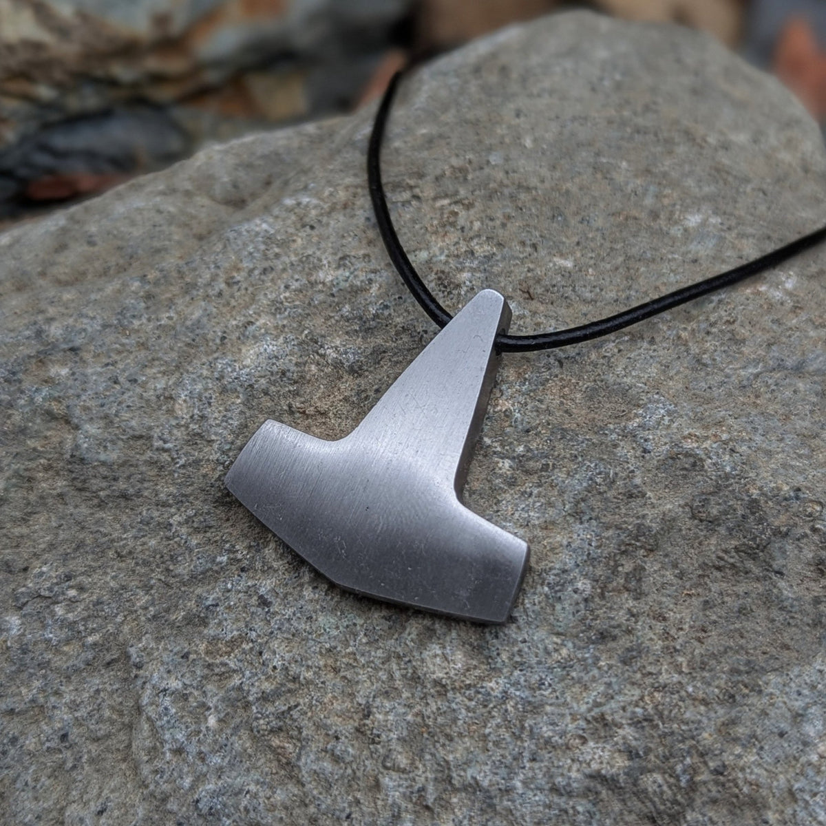 Polished Mjolnir Pendant - Pendant - Horns of Odin