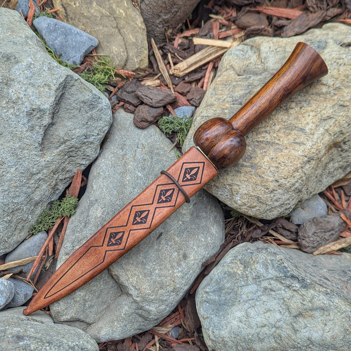 Bollock Dagger