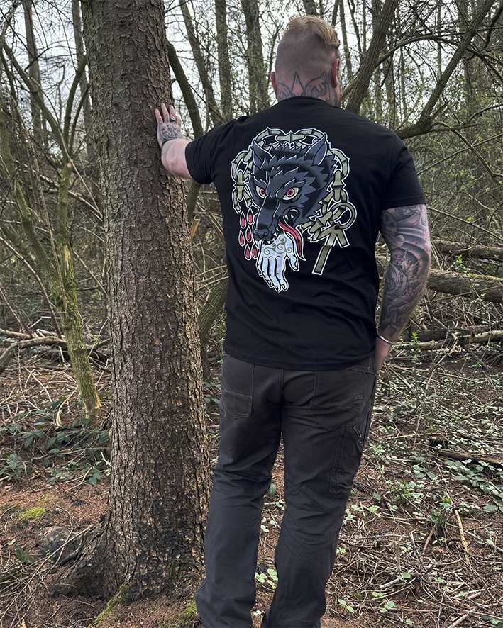 Breaker of Chains - Black - T-Shirt - Horns of Odin