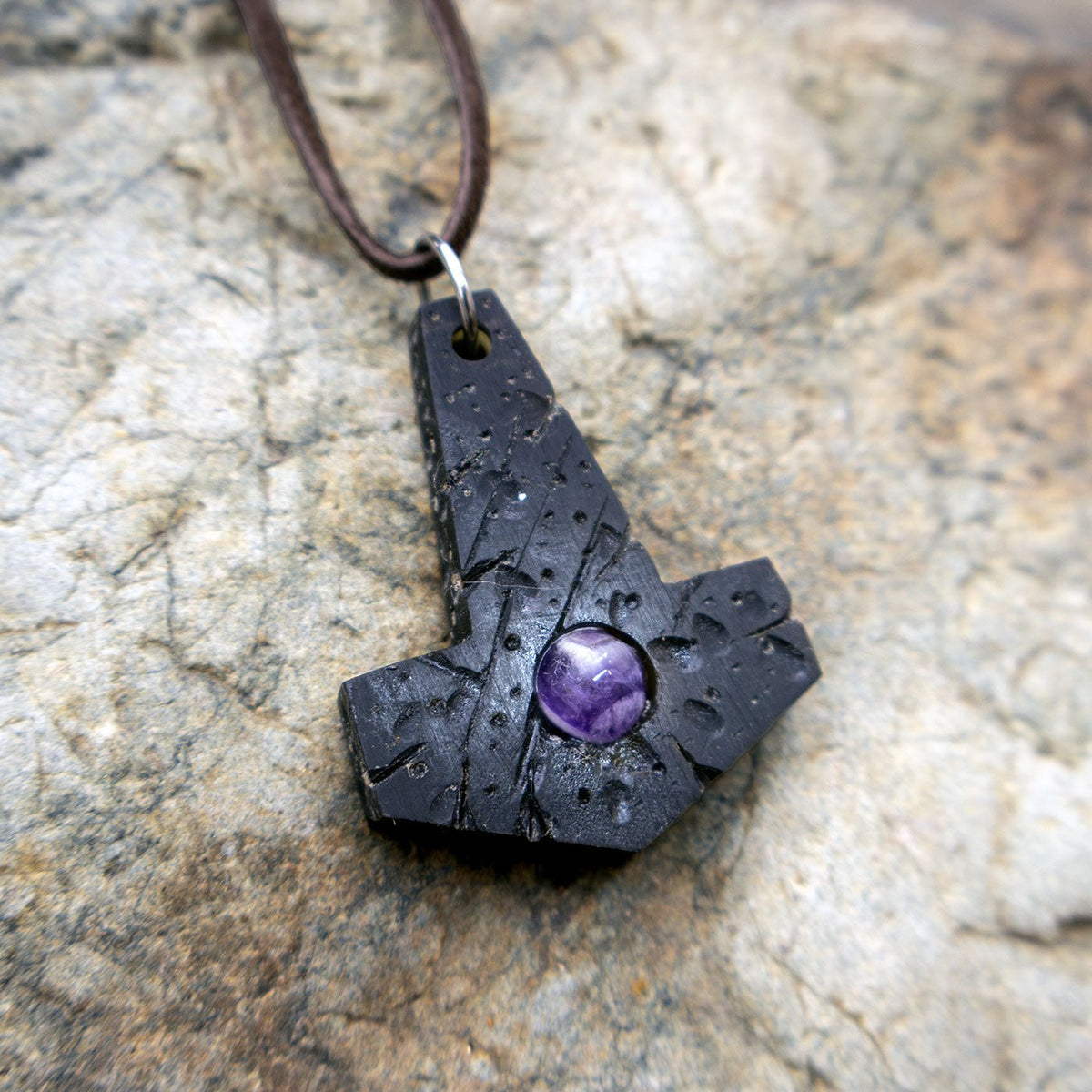 Battle Worn Buffalo Horn with Gemstone Mjölnir Pendant - Pendant - Horns of Odin