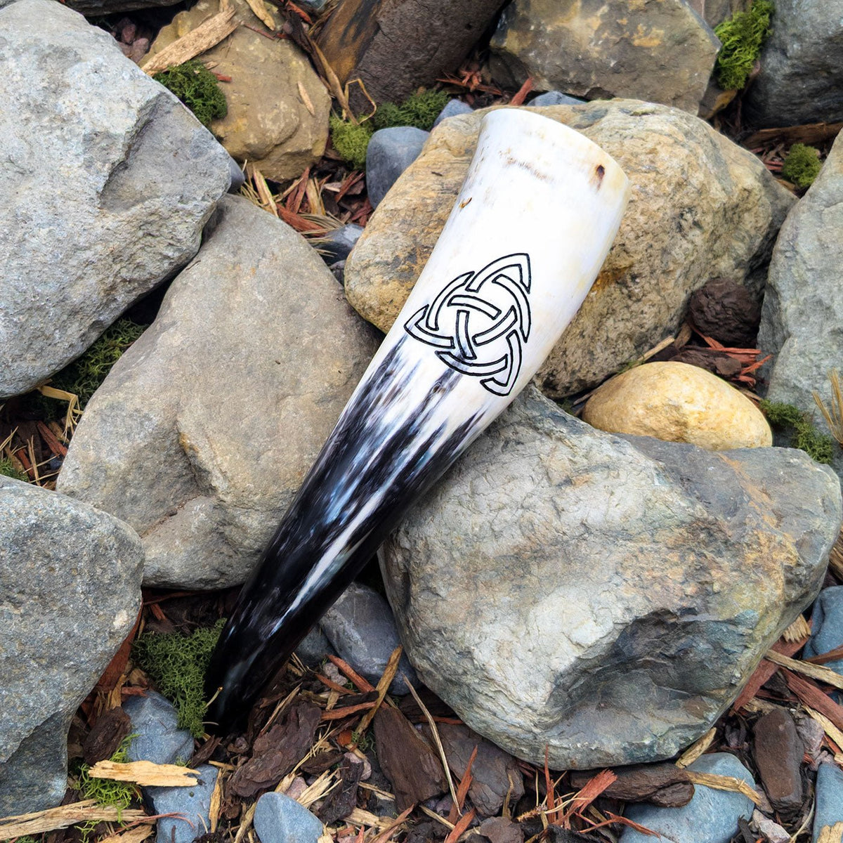 Triquetra Drinking Horn - Drinking horn - Horns of Odin