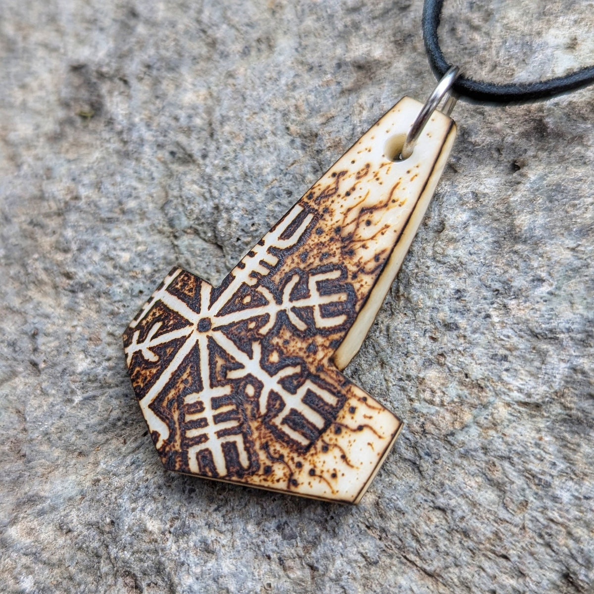 Vegvisir Mjölnir - Pendant - Horns of Odin