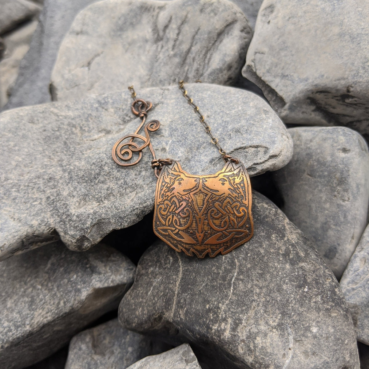 Geri and Freki pendant - Pendant - Horns of Odin