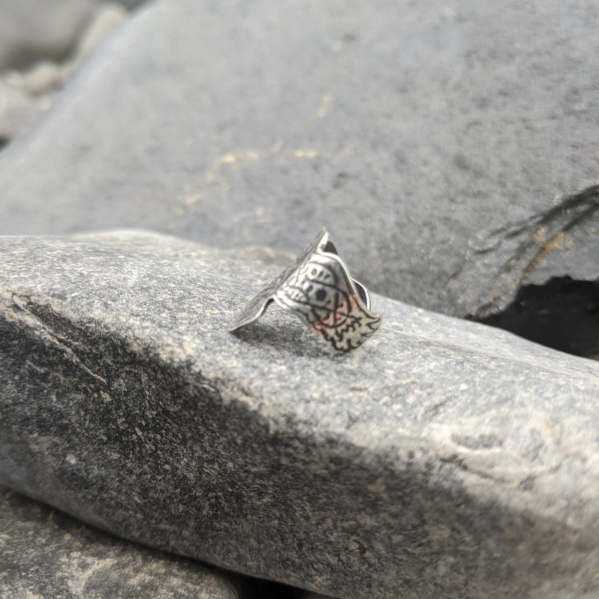 Silver Raven ear cuff - Earrings - Horns of Odin