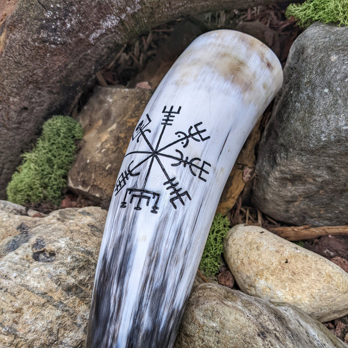 Vegvisir Drinking Horn - Drinking horn - Horns of Odin