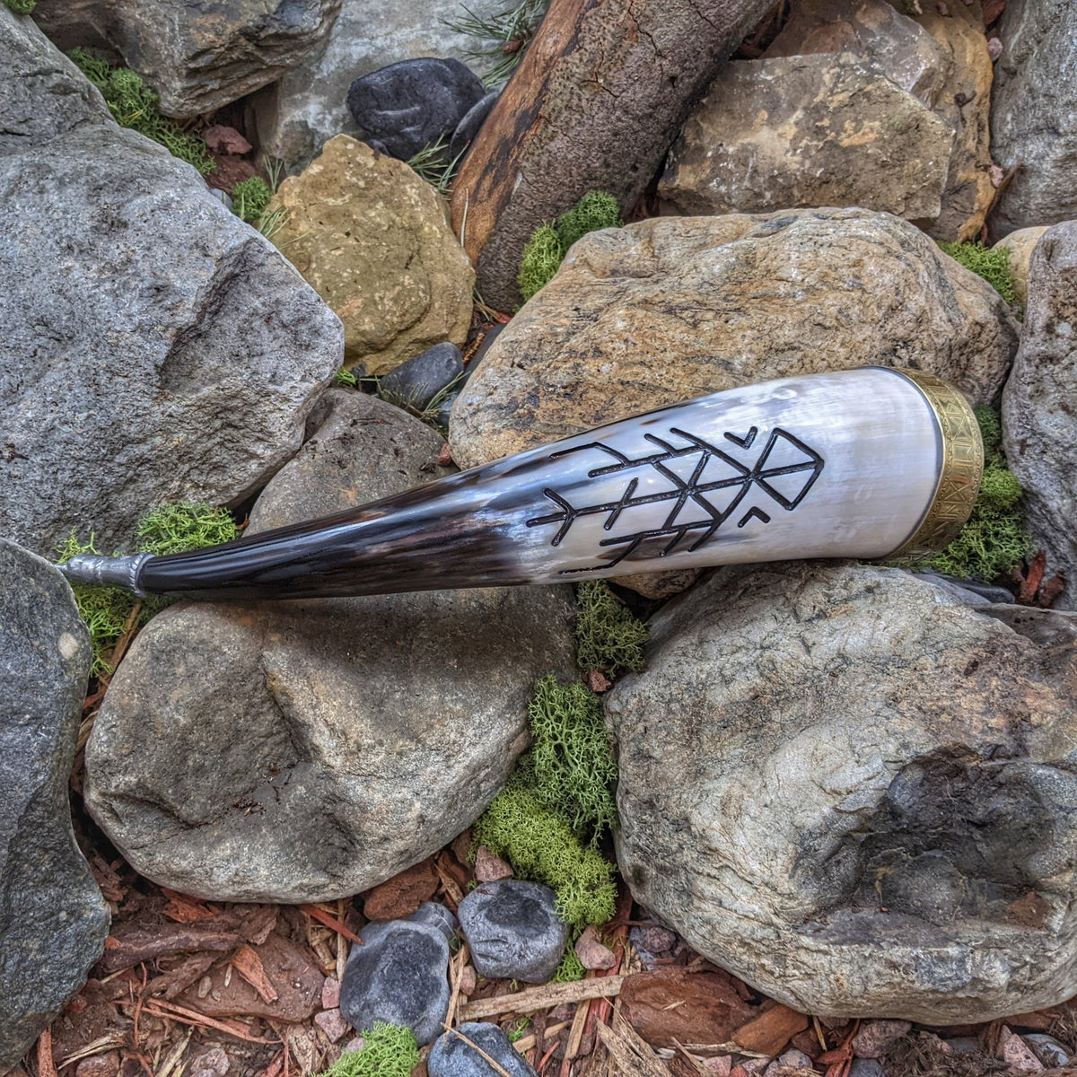Bind Rune w/ Brass rim drinking horn - Drinking horn - Horns of Odin