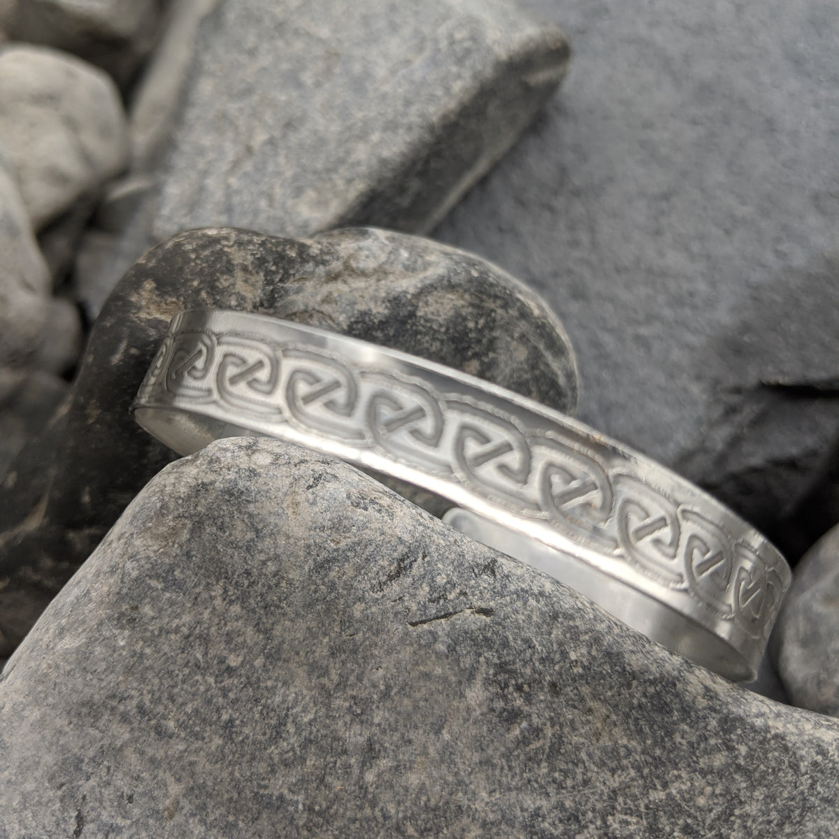 Celtic knot cuff (Extra Slim) Steel Bracelet