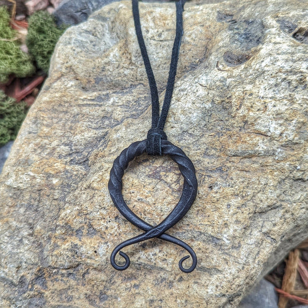 Twisted Troll Cross – Horns of Odin