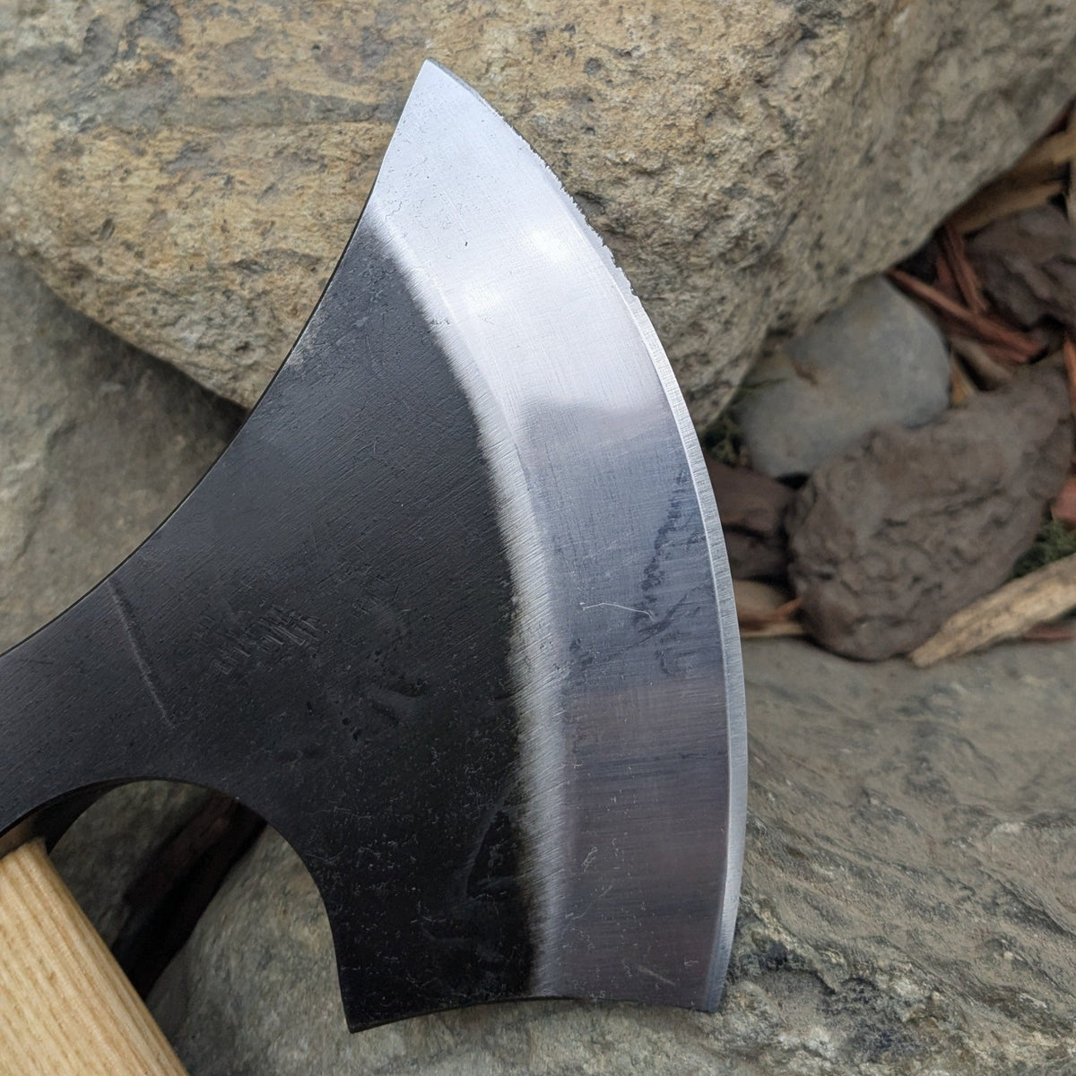 Freyja's Battle Axe - A Grade - Axe - Horns of Odin