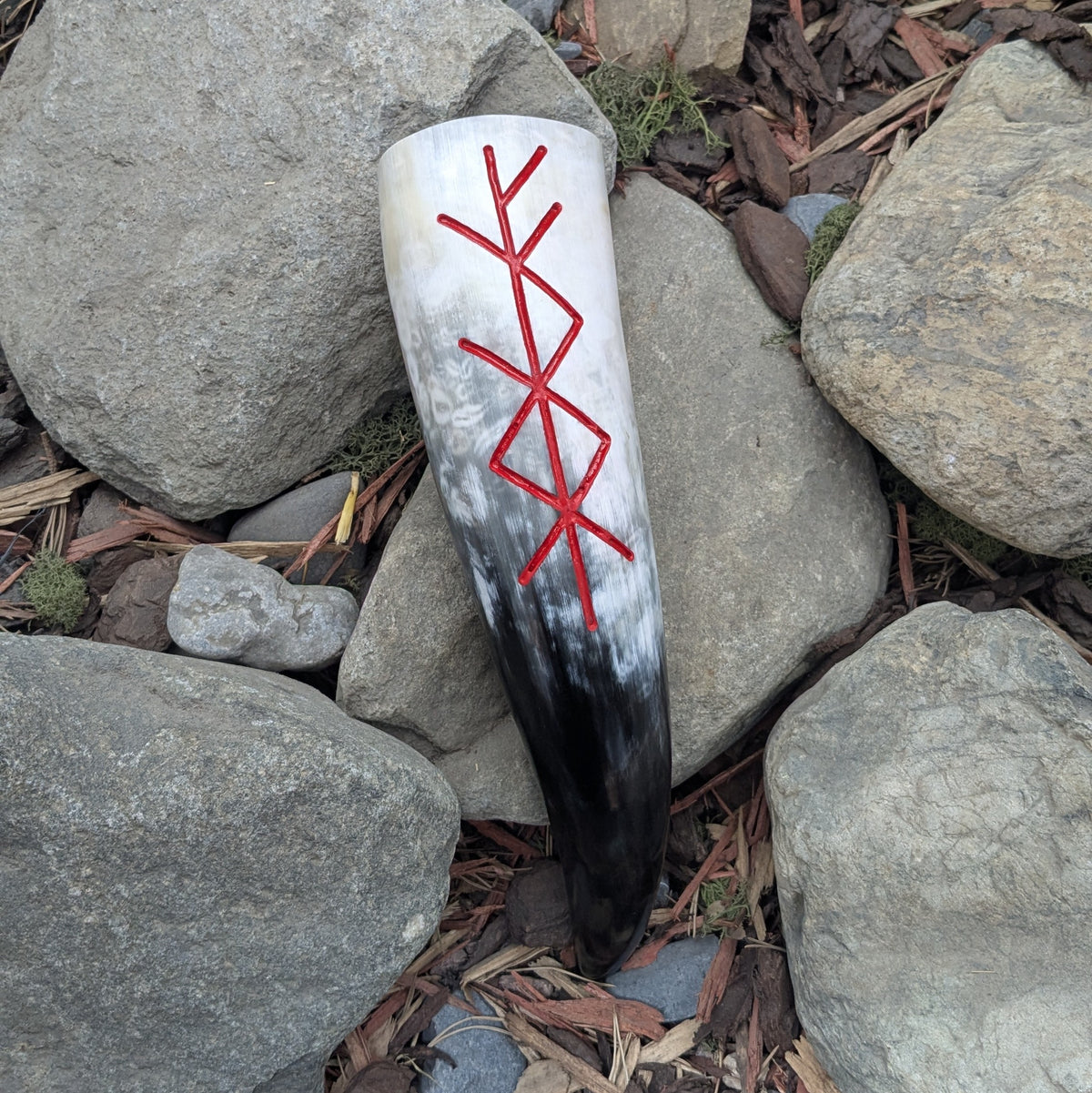 Custom Bindrune Drinking horn Pair - A Grade