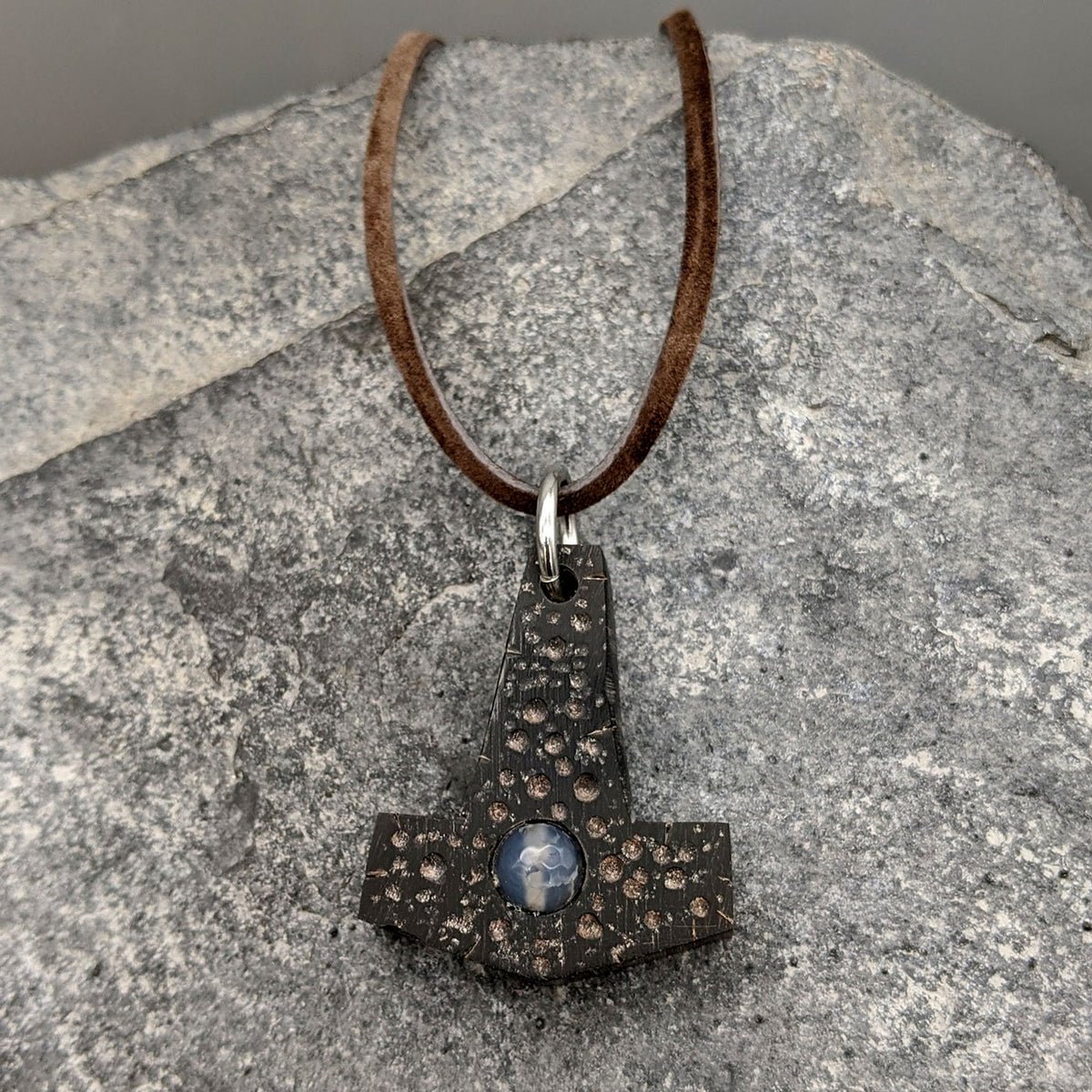 Battle worn Buffalo Horn with Gemstone Mjölnir pendant