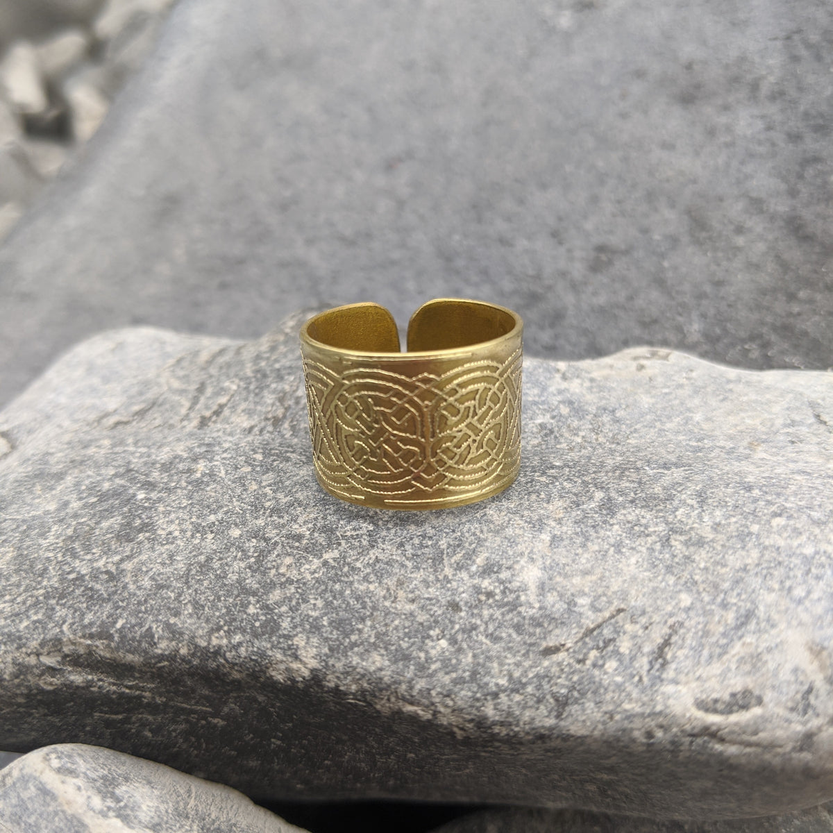 Adjustable Knotwork ring, Brass