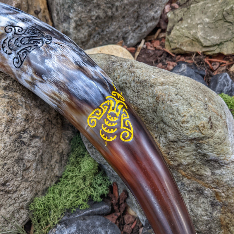 Handmade Bee Drinking Horn, Black and Gold Bee design, hand-carved into genuine cow horn, Gold Bee Design