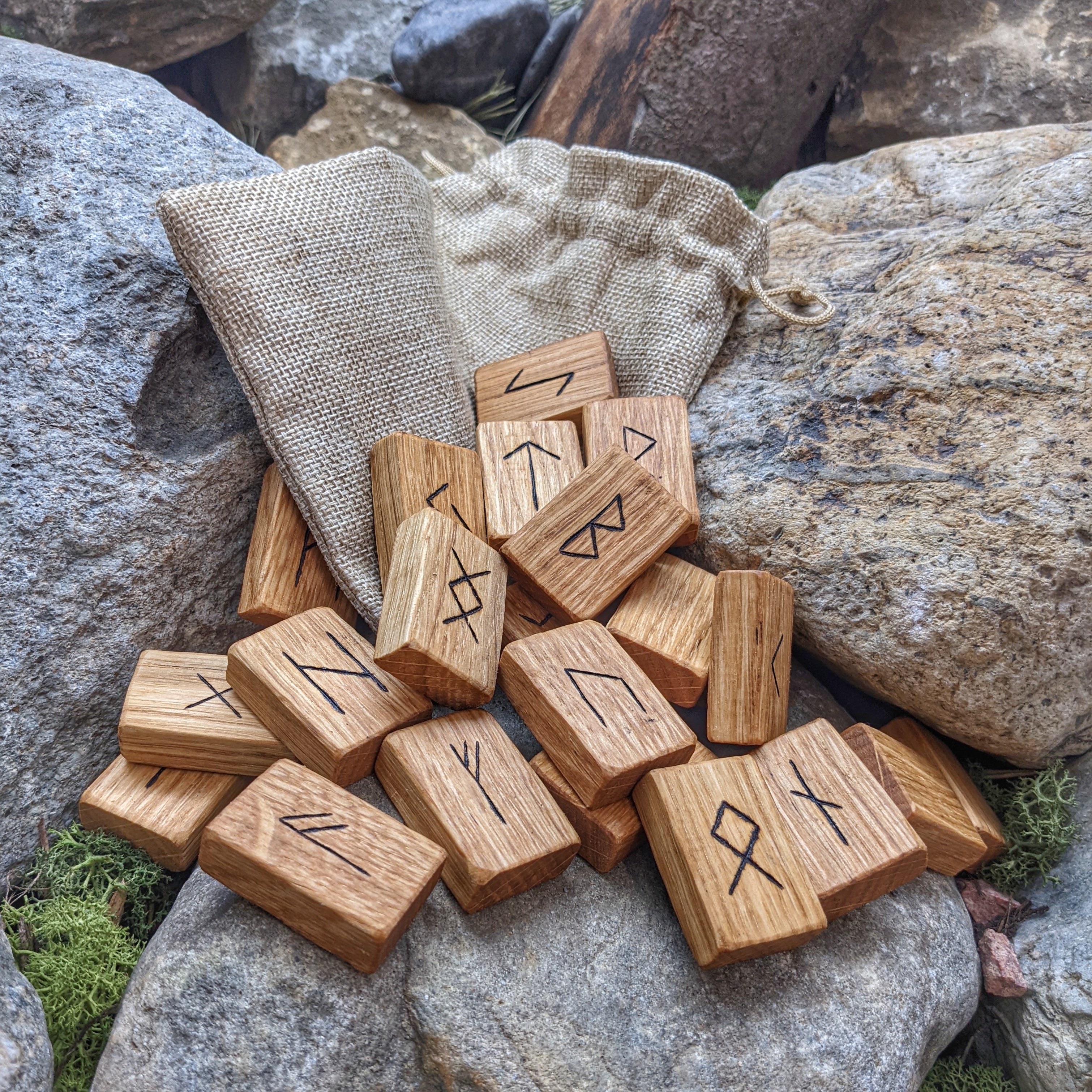 Wooden Rune Set – Horns of Odin
