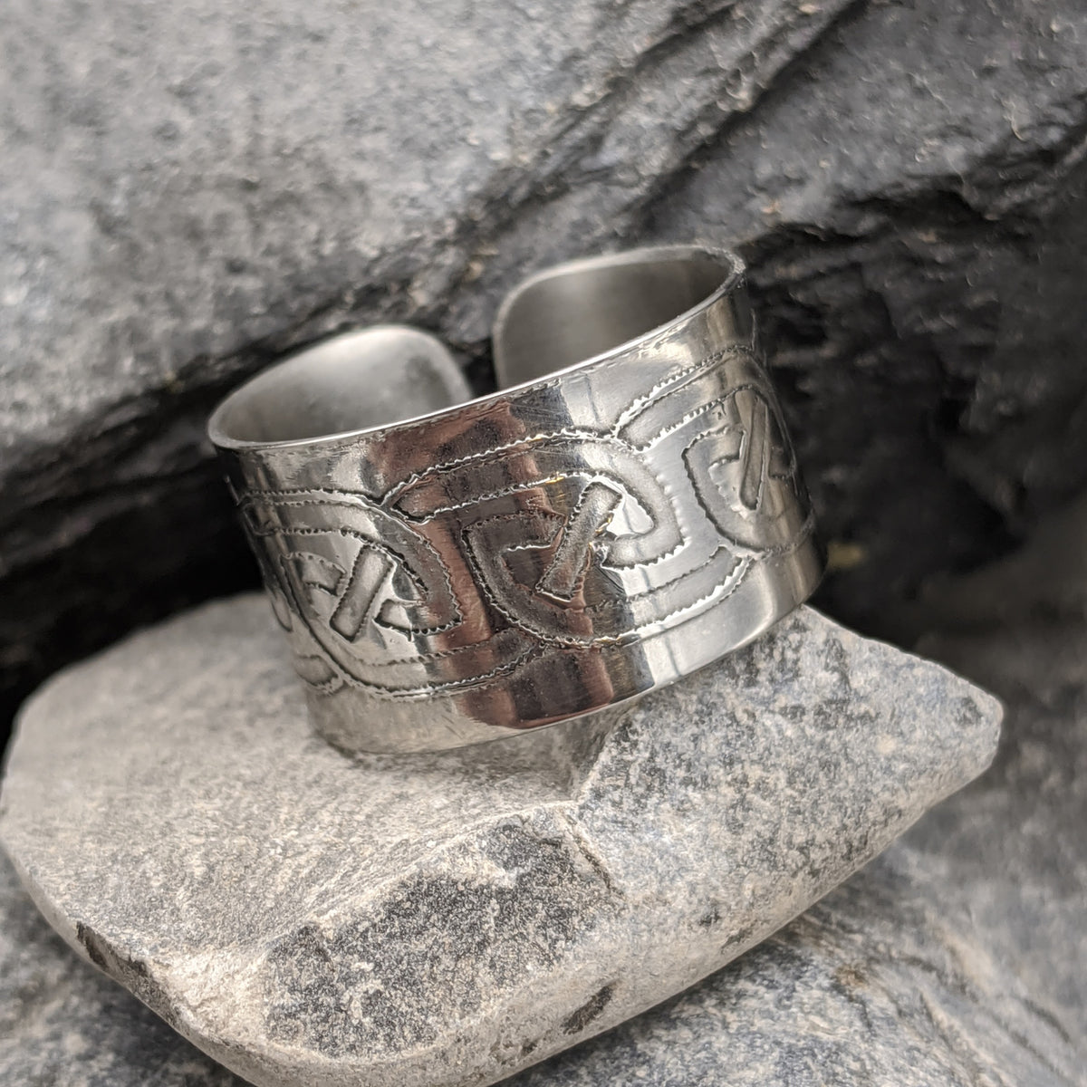 Celtic knot ring, Stainless Steel adjustable ring with Celtic knot design